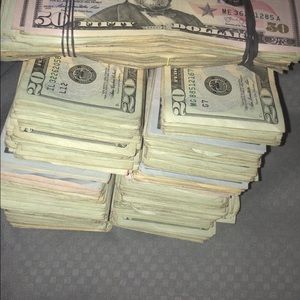 Meet your Posher, Money